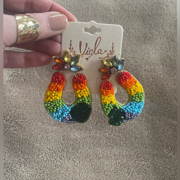 🌈 Beaded Rainbow Earrings🌈 never worn - Picture 2 of 2